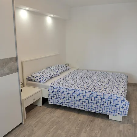 Nelly Apartment