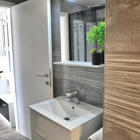 Nelly Апартаменты Риека