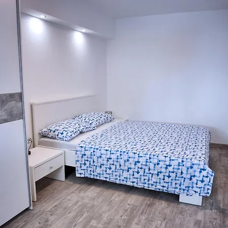 Апартаменты Nelly