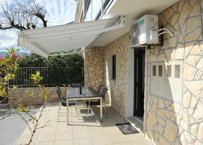 Apartman Nelly *